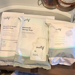 Motif Bundle! New - Breastmilk Storage bags, Nursing Pads, and sterilizer bags